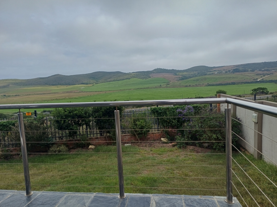 3 Bedroom Property for Sale in Reebok Western Cape